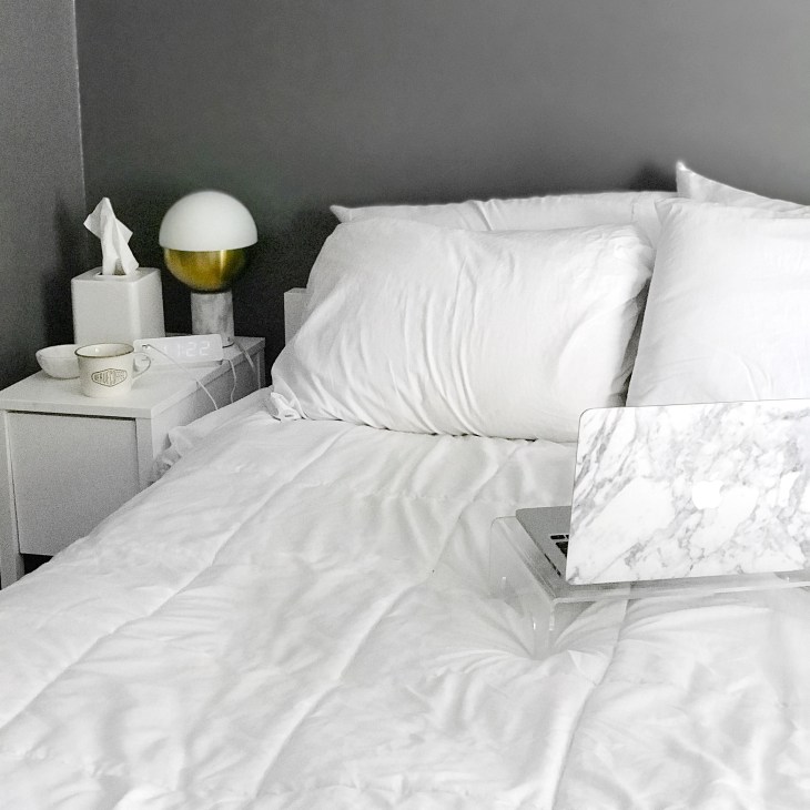 Cozy Minimal Bedroom | BeccaRisaLuna.com